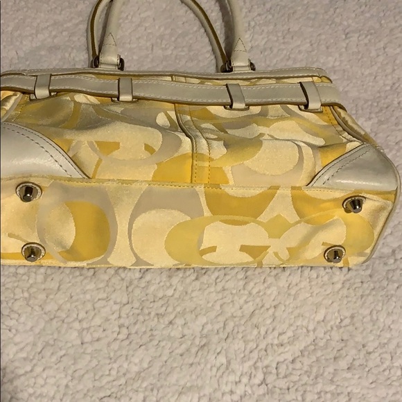 Handbag - Picture 2 of 4